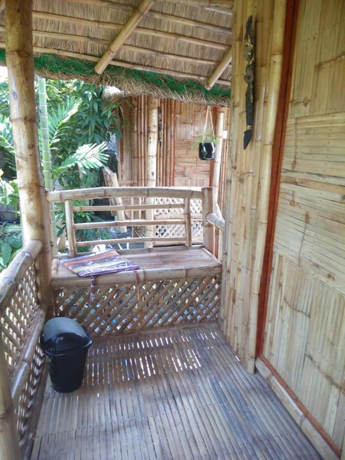 Hostel Titanic'S Nipa Hut Moalboal Zewnętrze zdjęcie