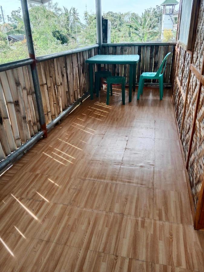 Hostel Titanic'S Nipa Hut Moalboal Zewnętrze zdjęcie